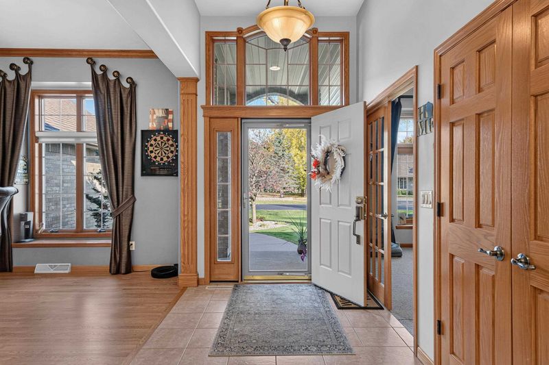 2765 Leila Mae Ln, Oshkosh, WI 54904
