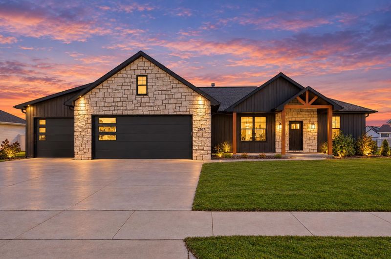 2167 Potter Dr, De Pere, WI 54115