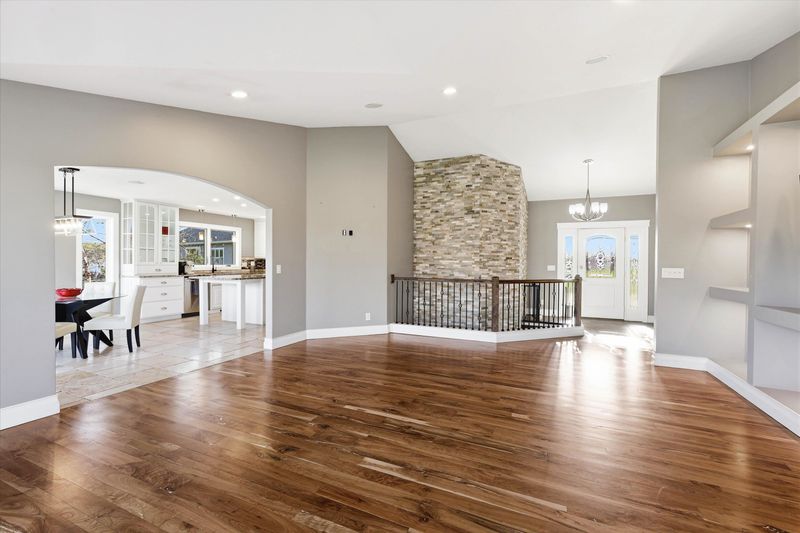 6705 Elmro Rd, Greenleaf, WI 54126-9250