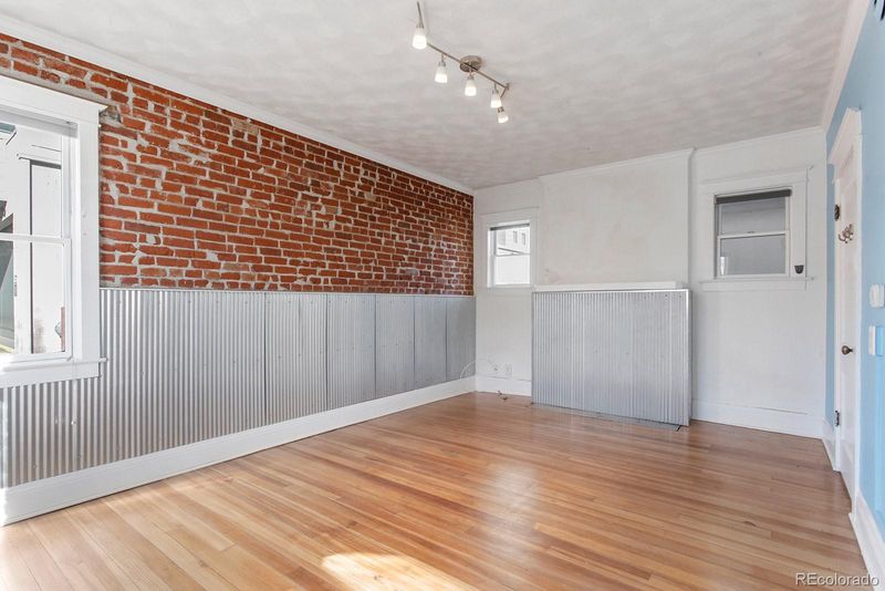 3210 Meade St, Denver, CO 80211