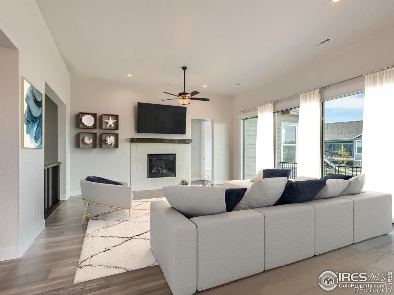 1004 Monterra Ln, Timnath, CO 80547