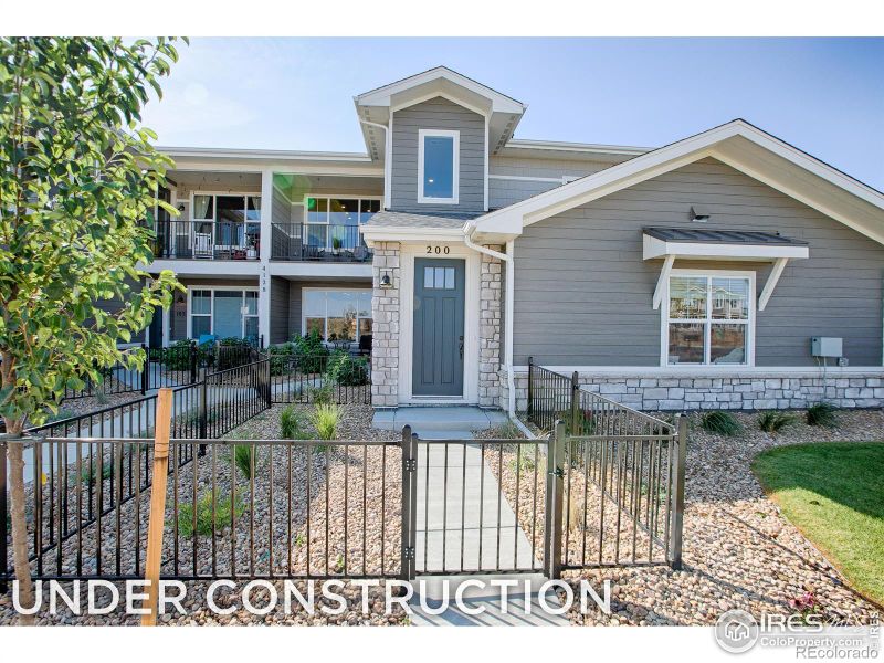 350 High Point Dr #101, Longmont, CO 80504
