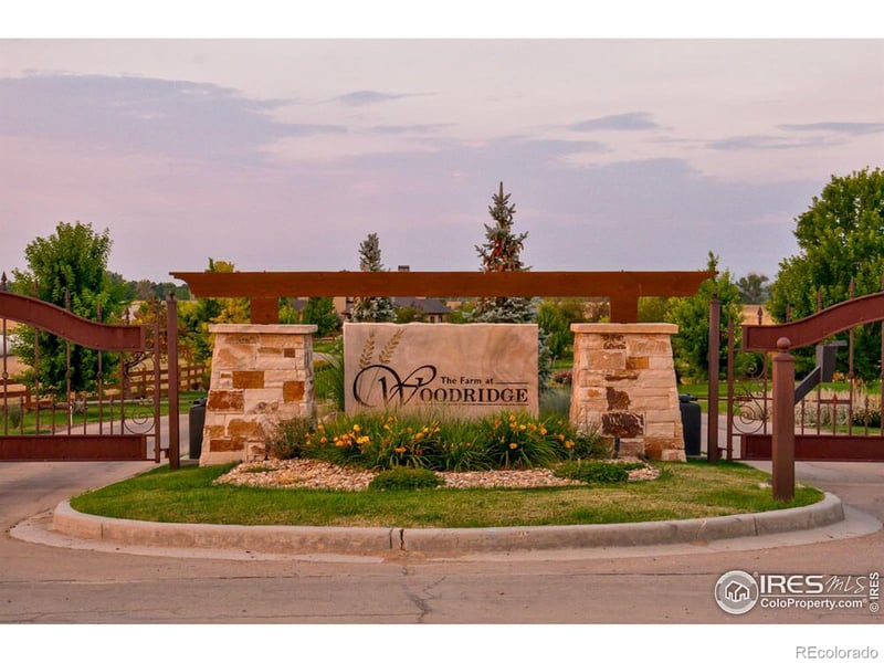 12924 Woodridge Dr, Longmont, CO 80504