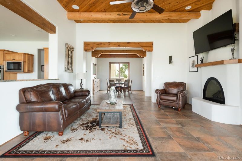 9811 Oak Springs Trl, Franktown, CO 80116
