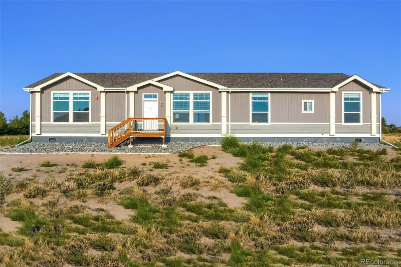 1991 Comanche Cir, Strasburg, CO 80136