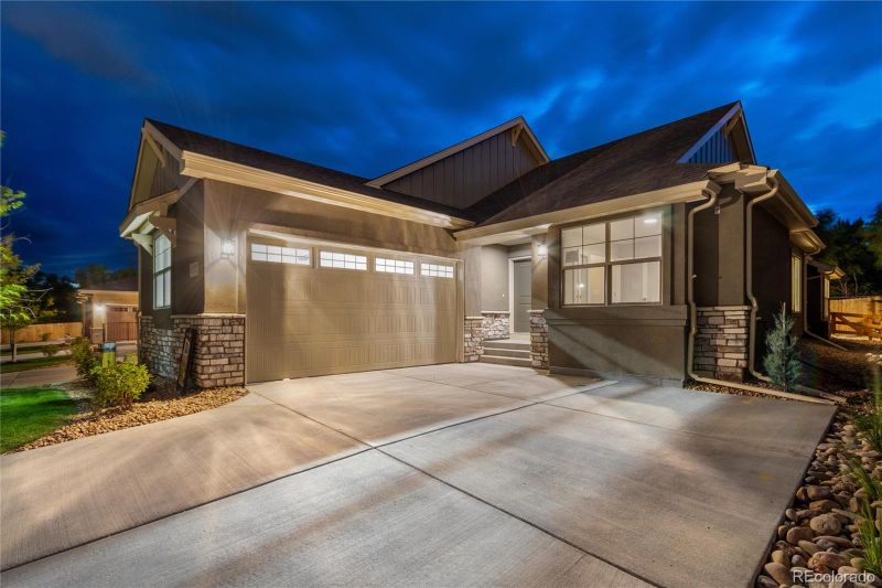 7218 Parfet Ct, Arvada, CO 80005