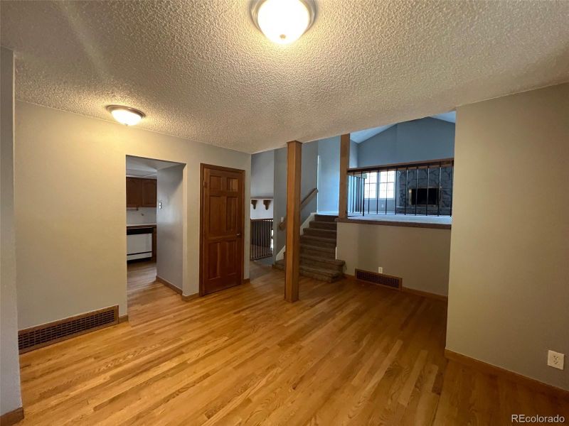 3806 S Helena Way, Aurora, CO 80013