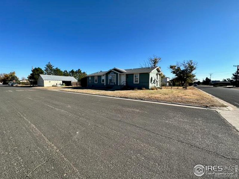 180 W 12th St S, Cheyenne Wells, CO 80810