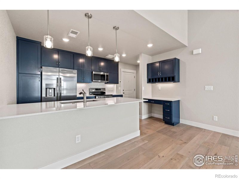 4210 Vulcan Creek Dr #304, Loveland, CO 80538