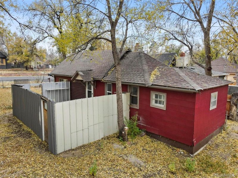 932 E Vermijo Ave, Colorado Springs, CO 80903
