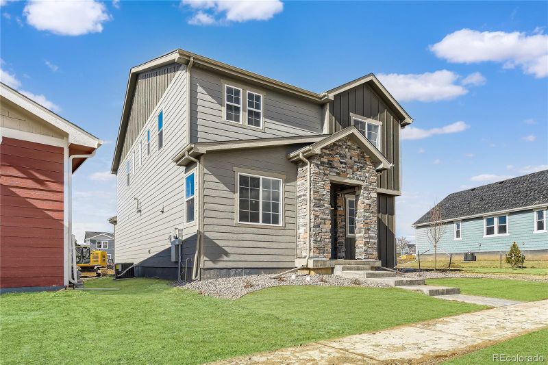 55103 E 31st Ave, Strasburg, CO 80136