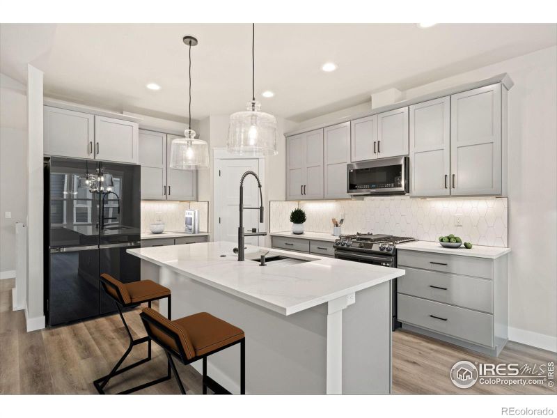5293 Apricot Dr, Loveland, CO 80538