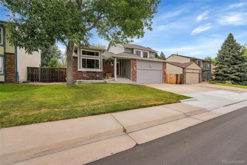 5745 S Lisbon Way, Centennial, CO 80015