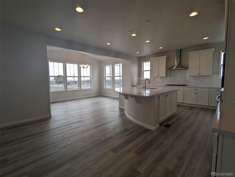 5104 Queen Ct, Arvada, CO 80002