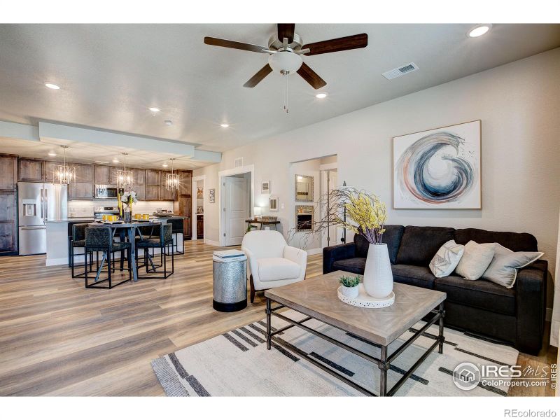 285 High Point Dr #101, Longmont, CO 80504