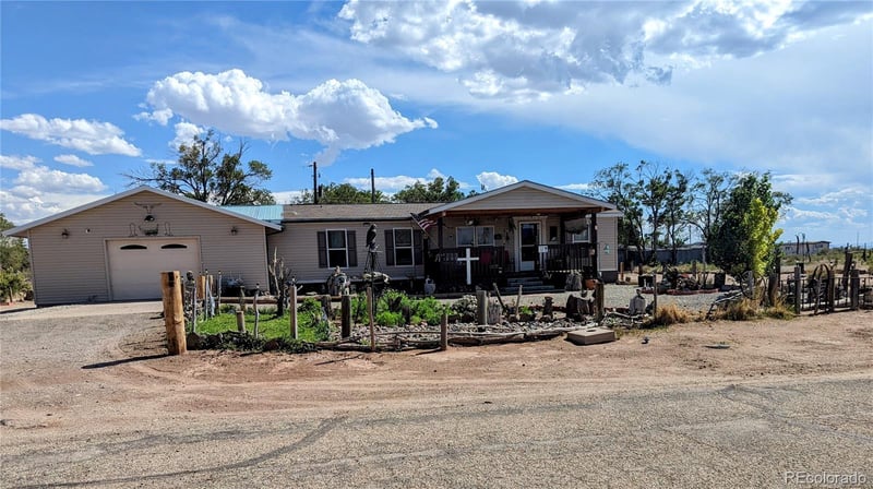 715 10th St, Blanca, CO 81123