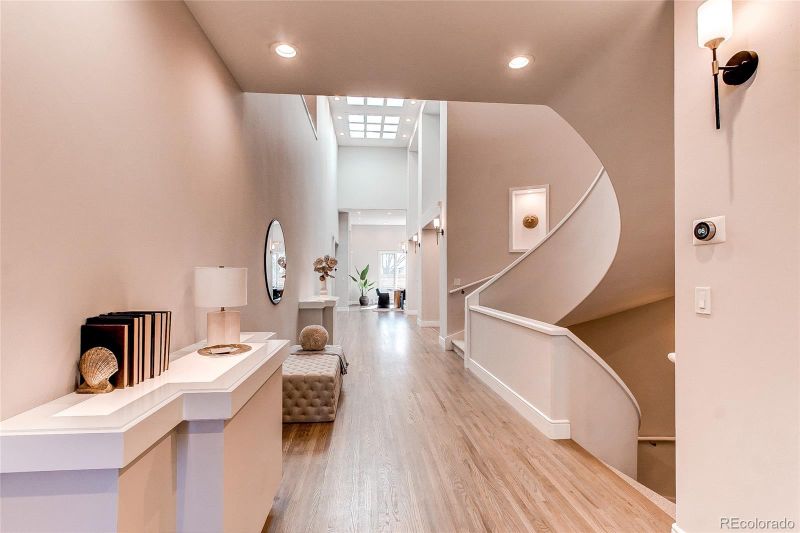 400 S Steele St #16, Denver, CO 80209