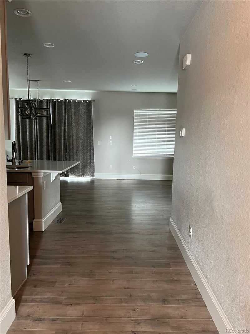 7356 S Robertsdale Way, Aurora, CO 80016
