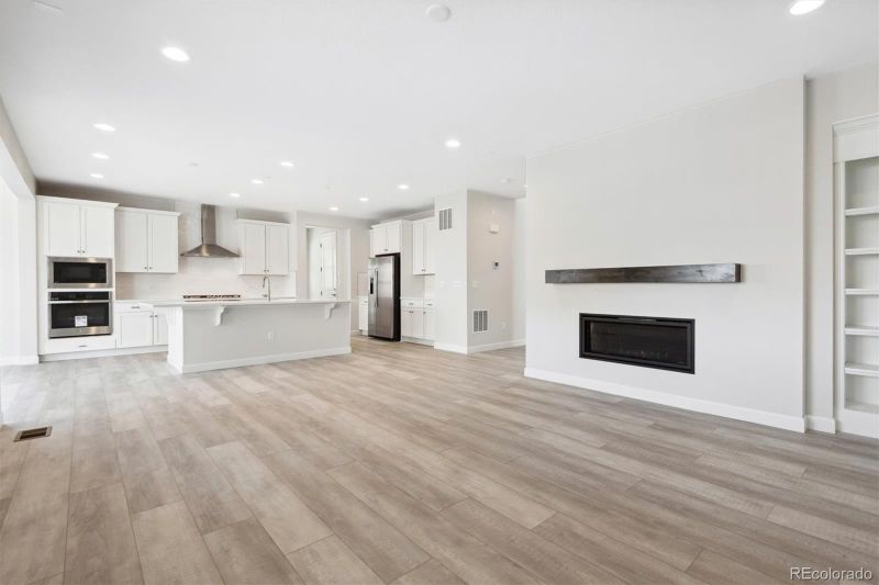 7274 S Waterloo Way, Aurora, CO 80016