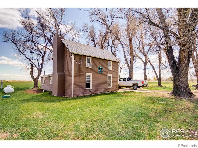10384 Airport Rd, Longmont, CO 80503