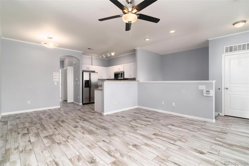 833 E 98th Ave #203, Thornton, CO 80229