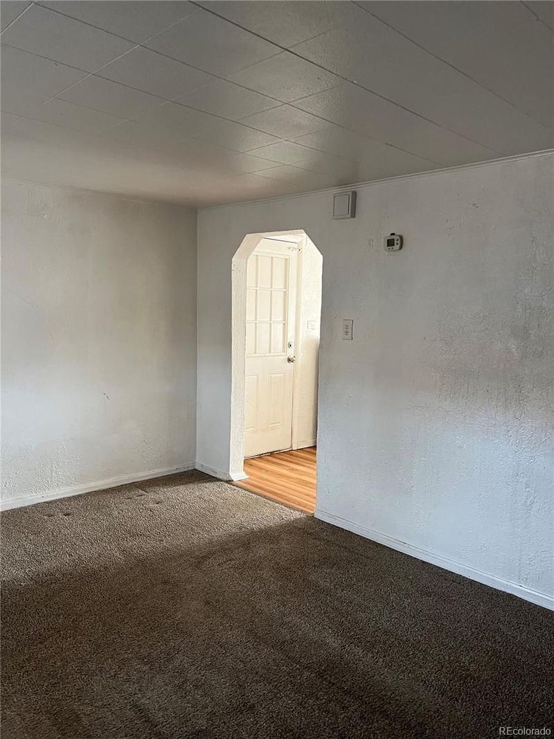 833 S Monaco Pw, Denver, CO 80224