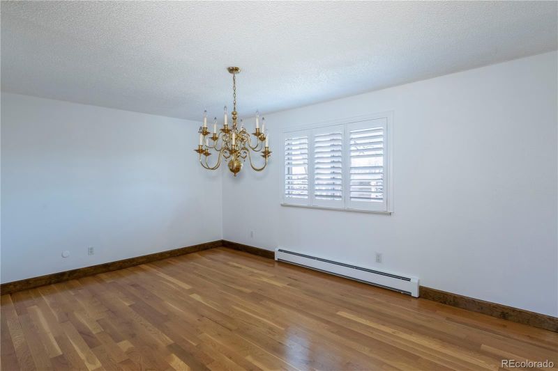 2518 S Ames Cir, Lakewood, CO 80227
