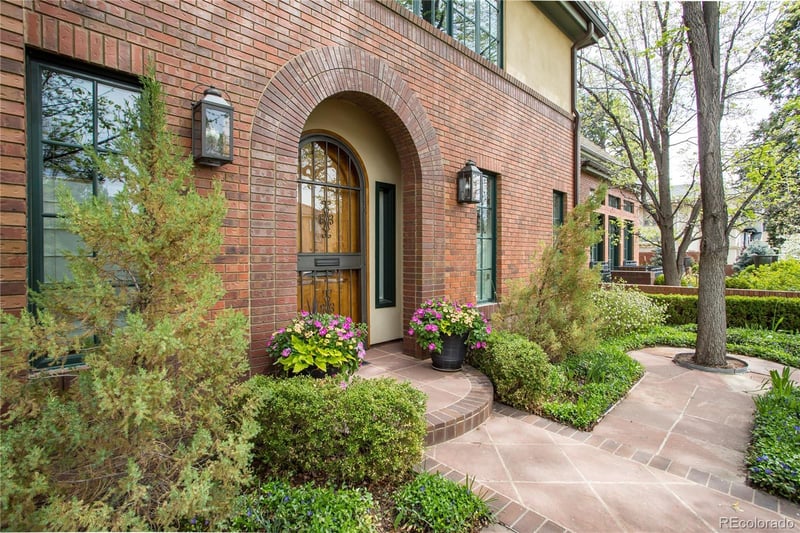 490 Cook St, Denver, CO 80206