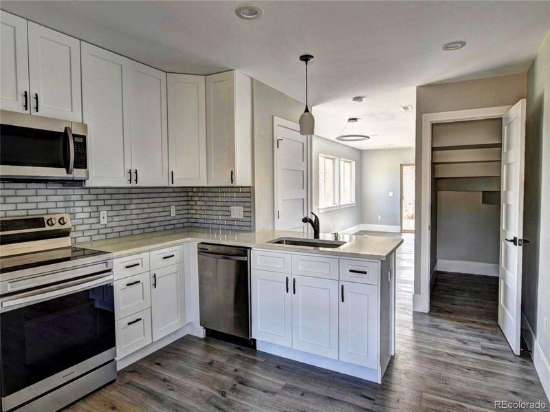 2339 Arrowhead Dr, Como, CO 80432