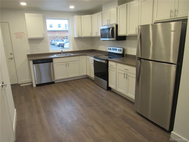 2207 E 37th Ave, Denver, CO 80205