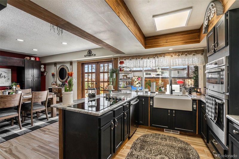 537 S Xenon Ct, Lakewood, CO 80228