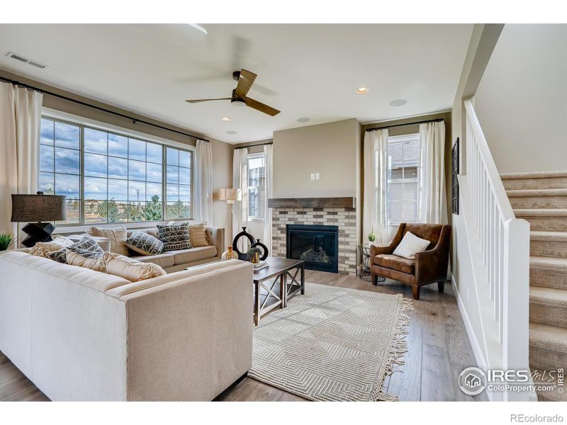 2916 Buffalo Fork Ln, Longmont, CO 80503