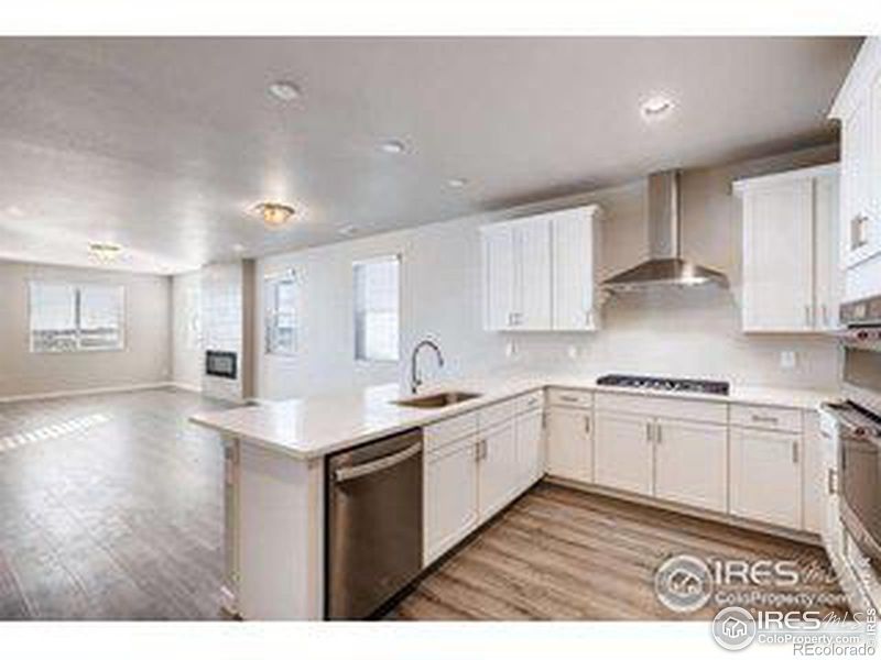 2882 South Flat Cir, Longmont, CO 80503