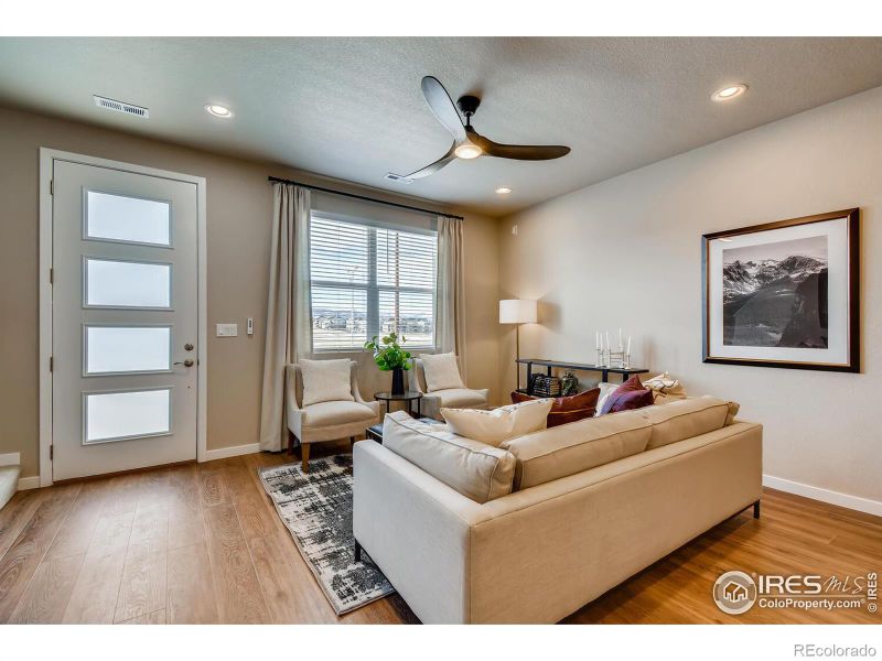 2859 Bear Springs Cir, Longmont, CO 80503