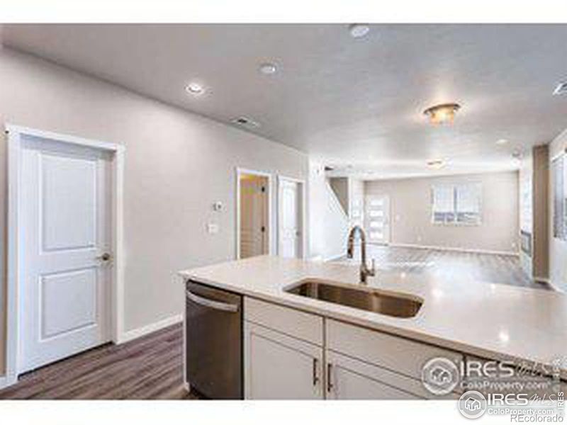 2886 South Flat Cir, Longmont, CO 80503