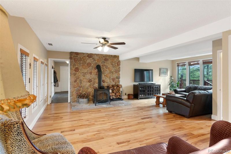 6561 Valley Cir, Morrison, CO 80465