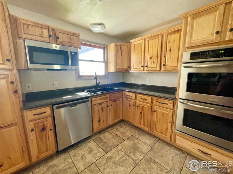 415 S Worley Ave, Holyoke, CO 80734