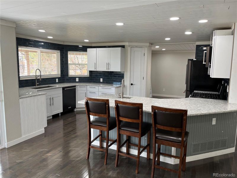 11709 Glencoe Cir, Thornton, CO 80233