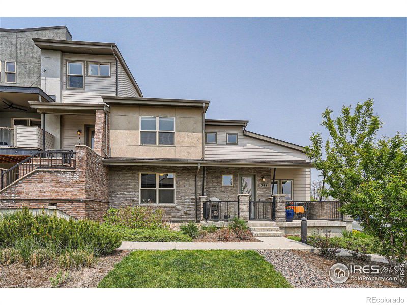 1084 Maria Ln, Louisville, CO 80027