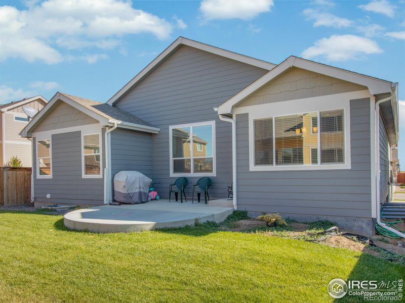 2110 Peach Blossom Dr, Windsor, CO 80550