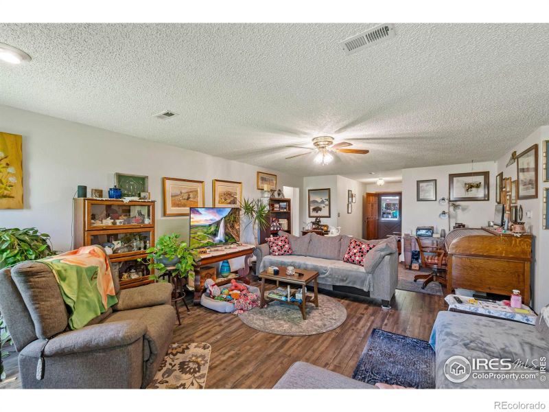 4565 W Pioneer Ln, Greeley, CO 80634