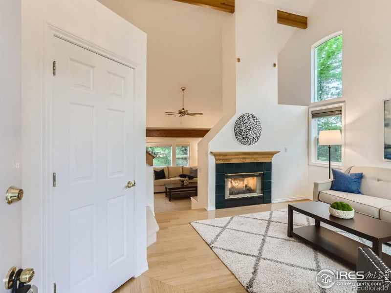 5620 Outback Ct, Boulder, CO 80301