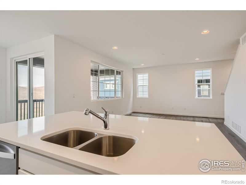 2912 South Flat Cir, Longmont, CO 80503