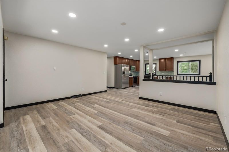 8151 E Linvale Pl, Denver, CO 80231