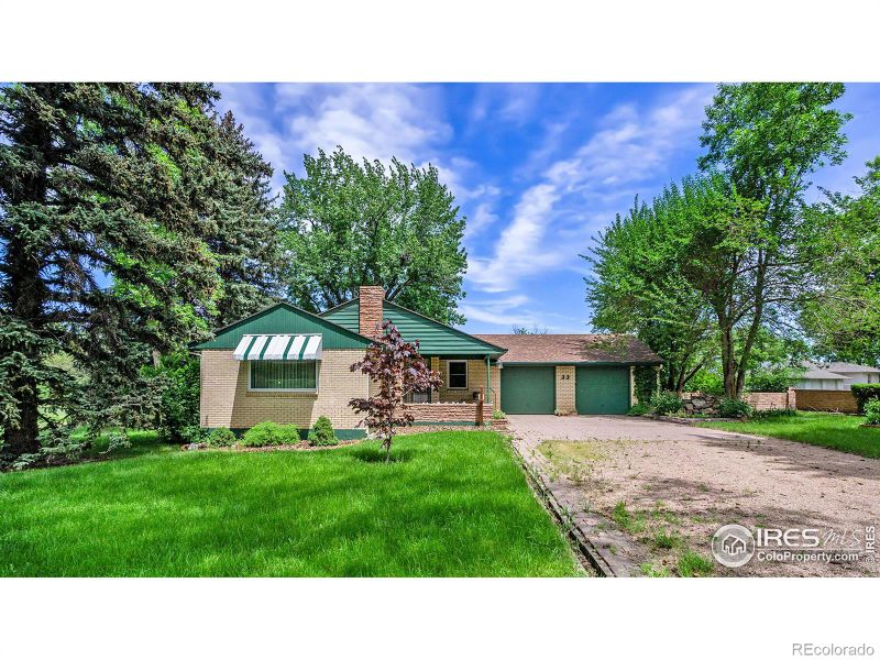 33 Alles Dr, Greeley, CO 80631
