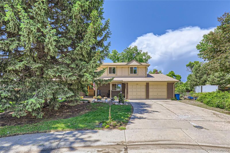 12186 W 69th Ave, Arvada, CO 80004
