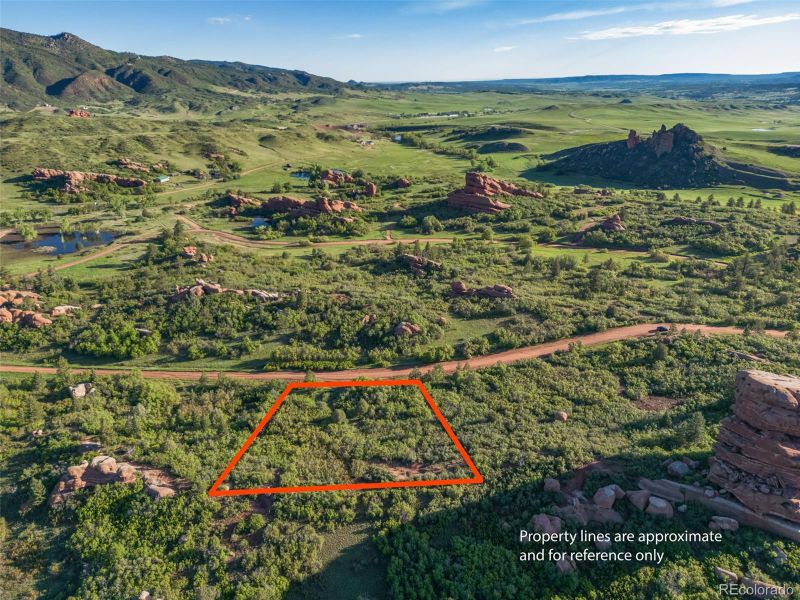 6336 Country Club Dr, Larkspur, CO 80118