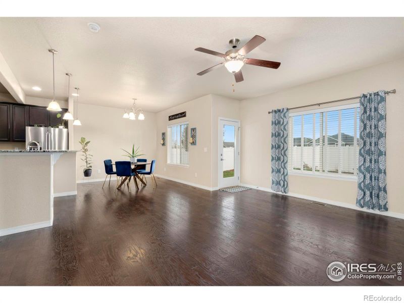 889 Shirttail Peak Dr, Windsor, CO 80550