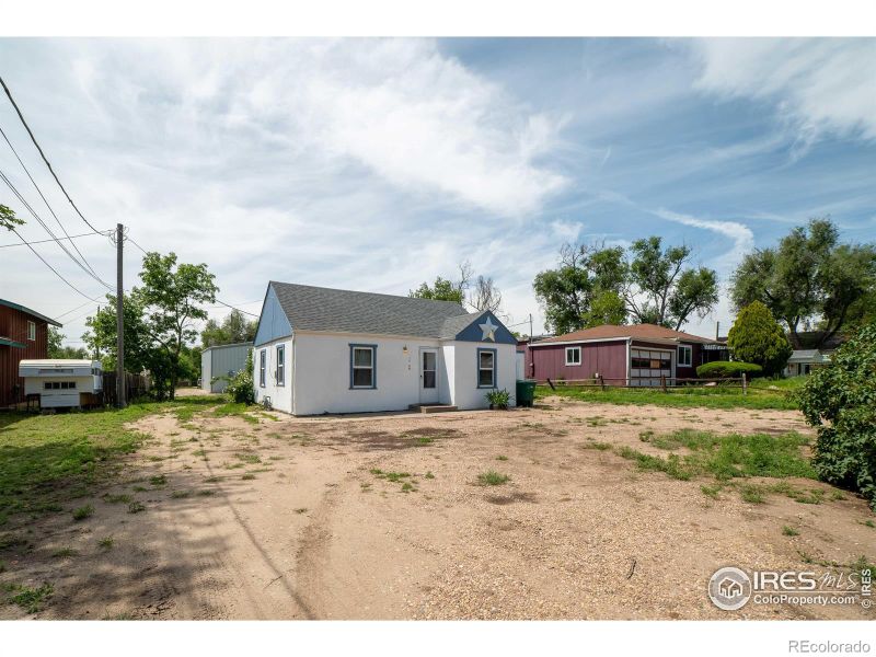 1226 Pleasant Acres Dr, Evans, CO 80620