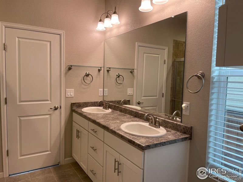 515 Country Rd, Berthoud, CO 80513
